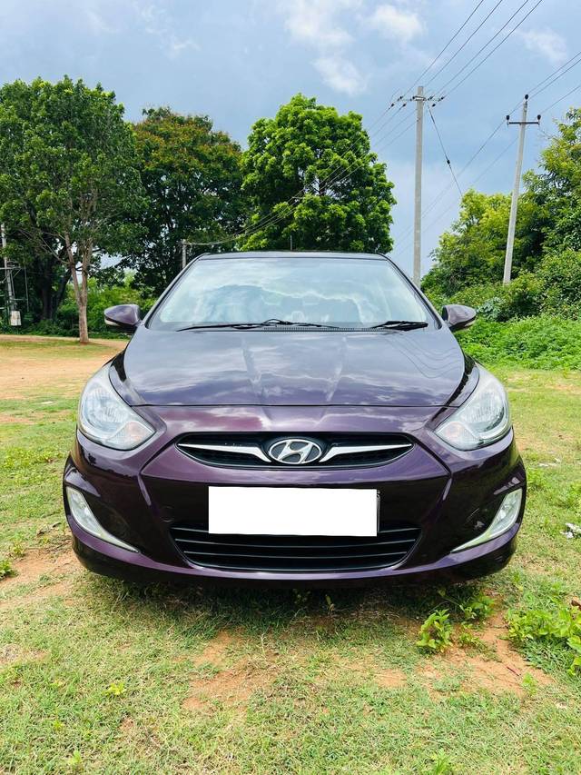 https://images10.gaadi.com/usedcar_image/4578096/original/processed_38537a77-1fc0-41bb-9b82-6273481a0173.jpg?imwidth=6400