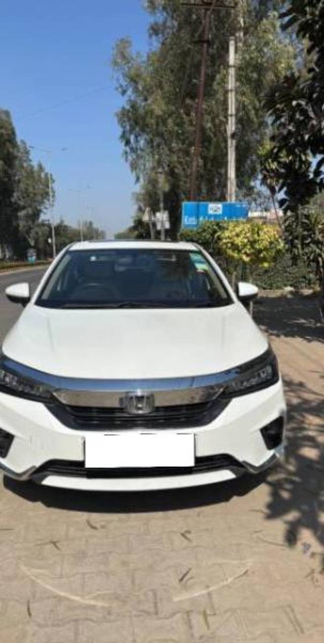 https://images10.gaadi.com/usedcar_image/4578097/original/processed_89e9a3cf-f31e-4204-963e-8f8d6c4c8e9e.jpg?imwidth=6401