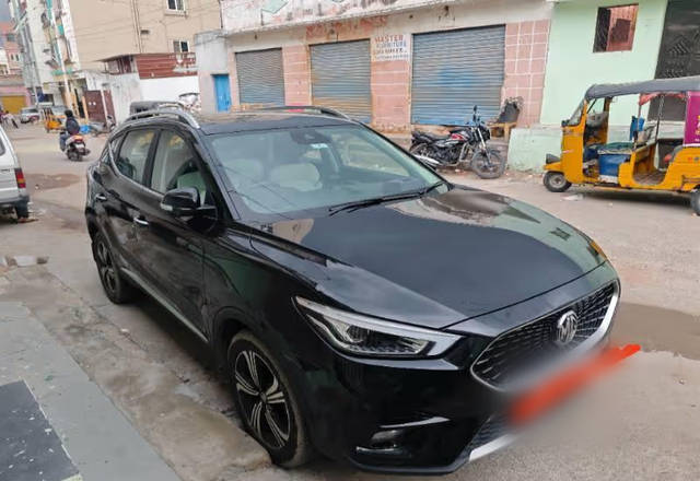 https://images10.gaadi.com/usedcar_image/4578104/original/43b44365-ddbb-4bf7-8c3f-7de253209171.?imwidth=6400