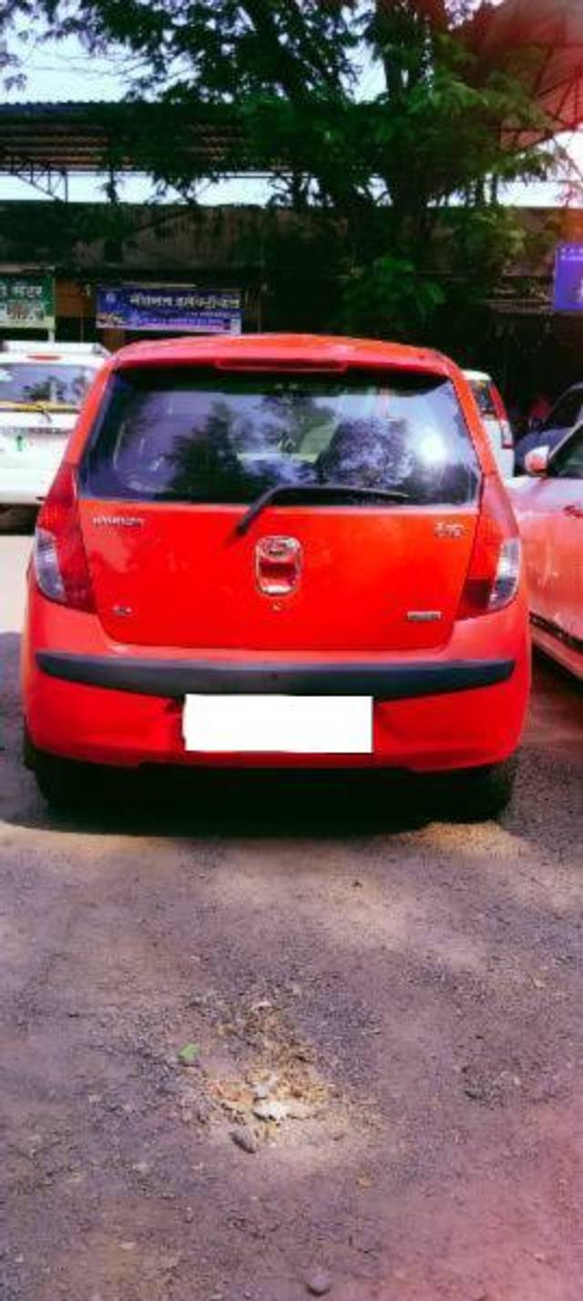 https://images10.gaadi.com/usedcar_image/4578179/original/processed_055b3e69-9bda-4198-88c5-7959a202b4d3.jpg?imwidth=6401