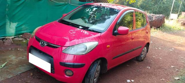 https://images10.gaadi.com/usedcar_image/4578179/original/processed_7ca57880-f807-4b2a-9972-a942f6c3a9ff.jpg?imwidth=6402