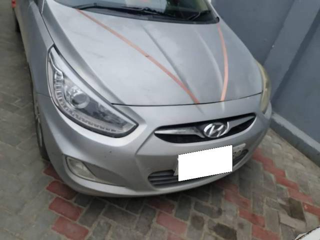 https://images10.gaadi.com/usedcar_image/4578196/original/processed_8abd3ab4-6001-4e26-ae56-a0bd57e1ffed.jpg?imwidth=6401