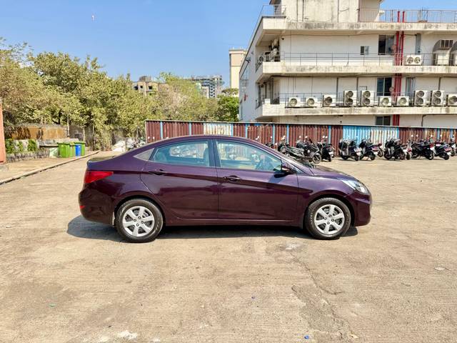 https://images10.gaadi.com/usedcar_image/4578202/original/357fe413e2e7357ddfe95df6acdcc45e.jpg?imwidth=6401