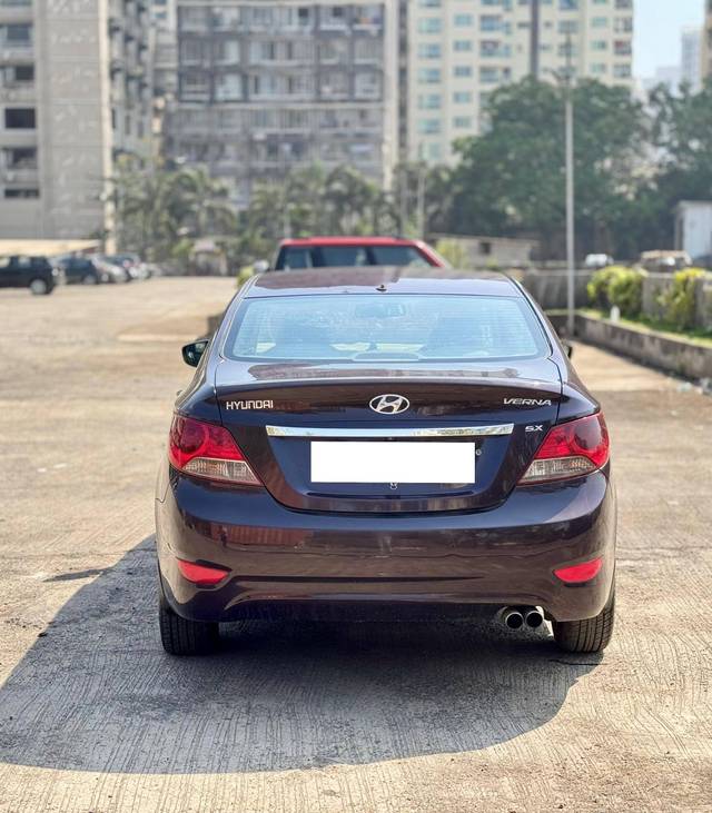 https://images10.gaadi.com/usedcar_image/4578202/original/processed_632436b171ee0ac924a8713e7e5c431d.jpg?imwidth=6402