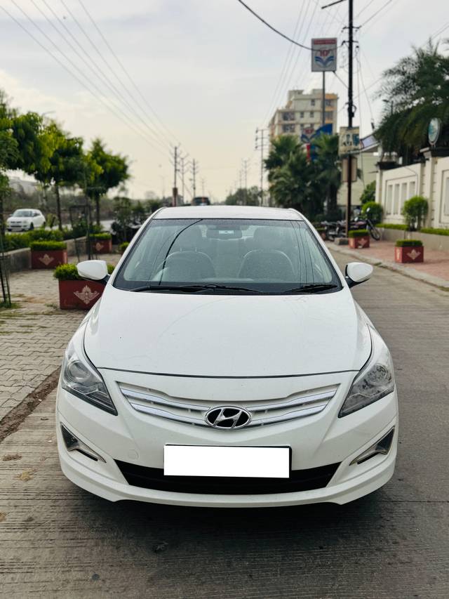 https://images10.gaadi.com/usedcar_image/4578204/original/processed_a10f3918-3a85-4237-a112-b73d8282b096.jpg?imwidth=6400