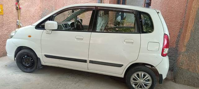 https://images10.gaadi.com/usedcar_image/4578229/original/processed_c531475d-0e40-4582-ab1f-69ff8d2d4f37.jpg?imwidth=6402