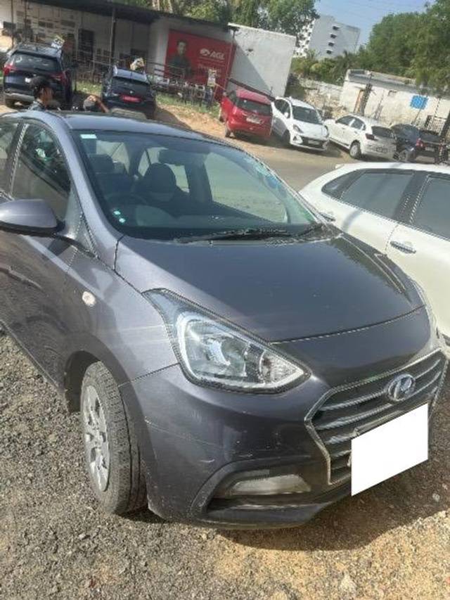 https://images10.gaadi.com/usedcar_image/4578231/original/processed_72bd4f08-473e-497c-83dc-653bc6ef31d1.jpeg?imwidth=6400