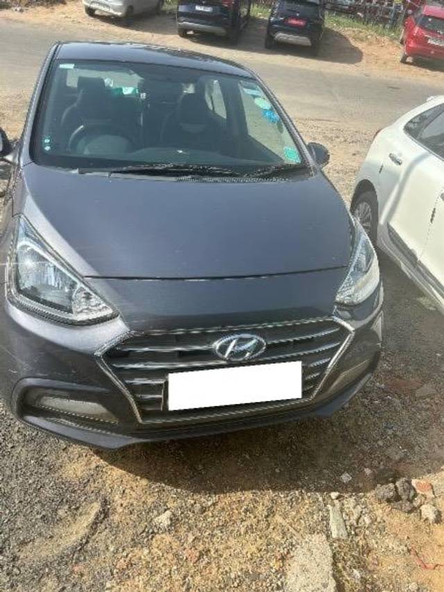 https://images10.gaadi.com/usedcar_image/4578231/original/processed_80c0b138-2314-49ed-8b7f-43b66842b101.jpeg?imwidth=6401