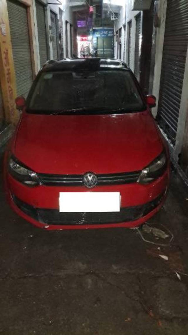 https://images10.gaadi.com/usedcar_image/4578272/original/processed_d1528a44-d2d2-4e87-924b-03c11bdccfc8.jpg?imwidth=6400