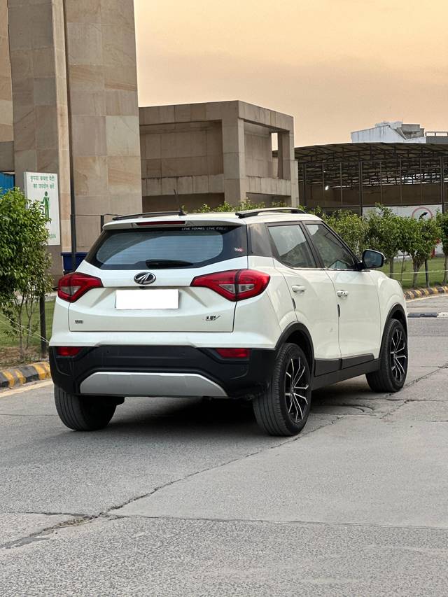 https://images10.gaadi.com/usedcar_image/4578286/original/processed_86f5f473e5ef061c367b5fc7bbf266de.jpg?imwidth=6402