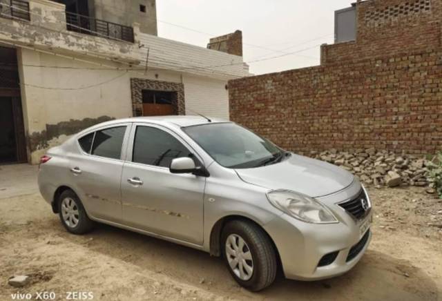 https://images10.gaadi.com/usedcar_image/4578303/original/processed_b6ac00fb-e69d-42f7-ba85-914242abd339.jpg?imwidth=6400