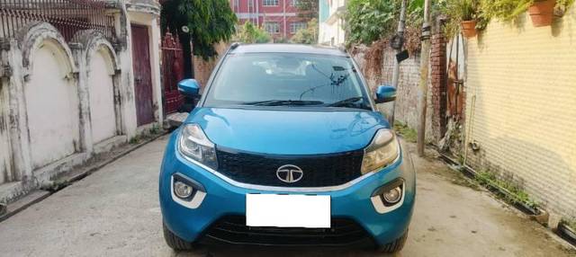 https://images10.gaadi.com/usedcar_image/4578345/original/processed_74611f77-7654-415b-be00-a06d92221dd7.jpg?imwidth=6402