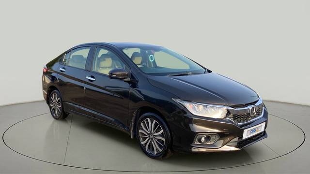 https://images10.gaadi.com/usedcar_image/4578346/original/8d2fcac864d540373871df8b60af9e88.jpg?imwidth=6400