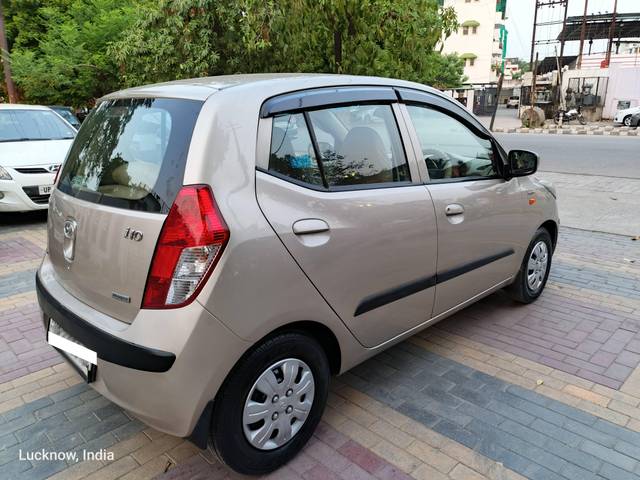 https://images10.gaadi.com/usedcar_image/4578350/original/processed_82e0e8cbf7ad26c881294b51132c62a7.jpg?imwidth=6402