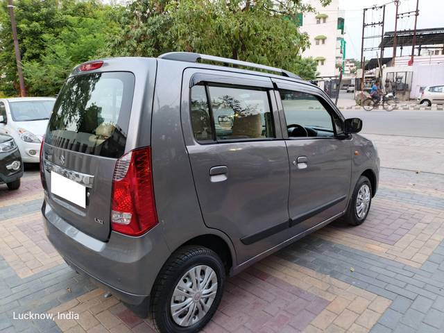 https://images10.gaadi.com/usedcar_image/4578353/original/processed_294305cdae5baafedaa5295da635fbda.jpg?imwidth=6401