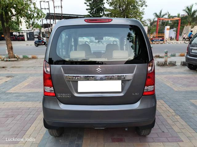 https://images10.gaadi.com/usedcar_image/4578353/original/processed_a193decb7a3a65be933b5dfa5d571bf4.jpg?imwidth=6402