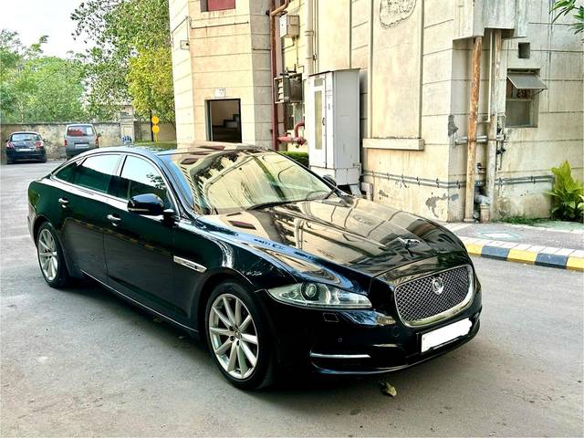 https://images10.gaadi.com/usedcar_image/4578356/original/73532e2c6c64cfd60c7976eba20d40fc.jpg?imwidth=6400
