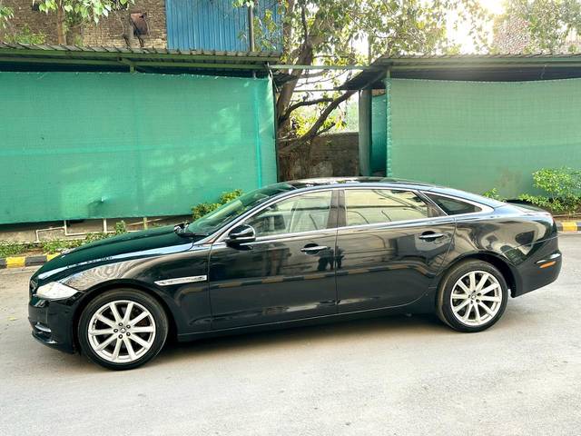 https://images10.gaadi.com/usedcar_image/4578356/original/processed_b23dca611c21ac8348fa0c6088cf149e.jpg?imwidth=6402