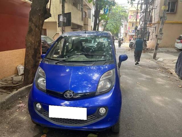 https://images10.gaadi.com/usedcar_image/4578435/original/processed_38d71c35-5e72-499d-adc9-eef2063a0efa.jpg?imwidth=6402