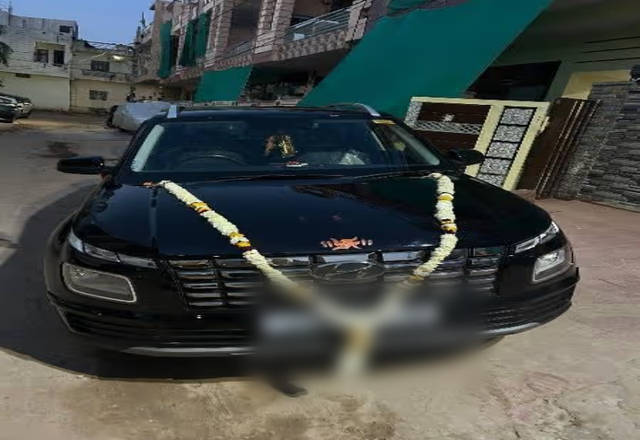 https://images10.gaadi.com/usedcar_image/4578443/original/0aa629c1-c584-4fd1-bc15-6692a0f83eef.?imwidth=6400