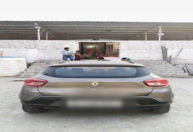 https://images10.gaadi.com/usedcar_image/4578448/original/662241f1-ad43-4e15-bc16-944896c64442.?imwidth=6402