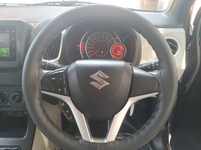 https://images10.gaadi.com/usedcar_image/4578518/original/0a009bb5c134da8f6ed45565aa817b4f.jpg?imwidth=6402