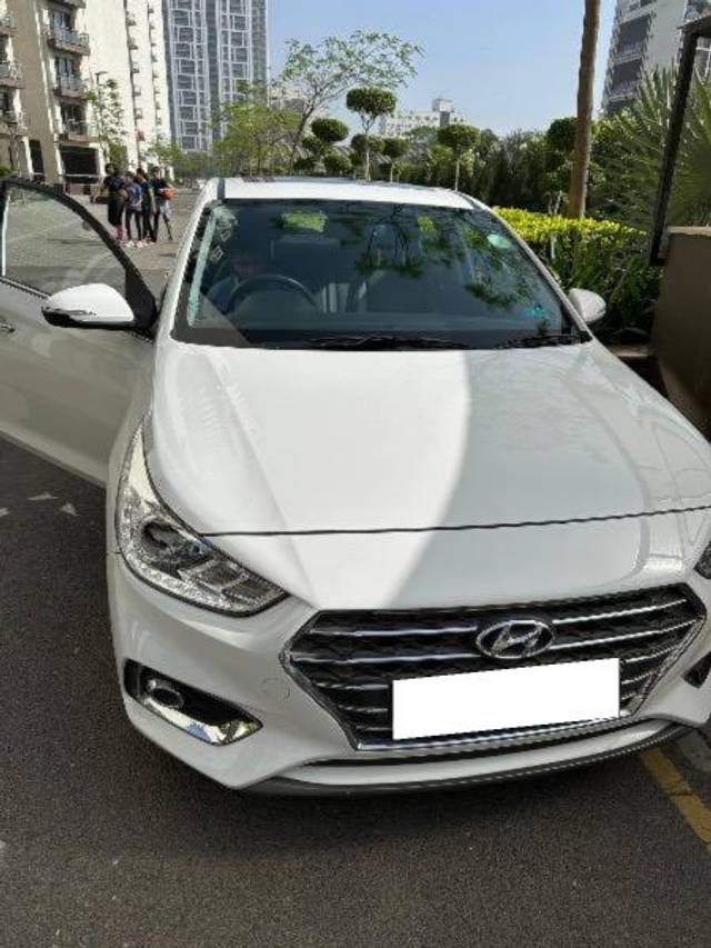 https://images10.gaadi.com/usedcar_image/4578534/original/processed_35461901-4830-4ce2-a634-98dd162d4233.jpeg?imwidth=6400