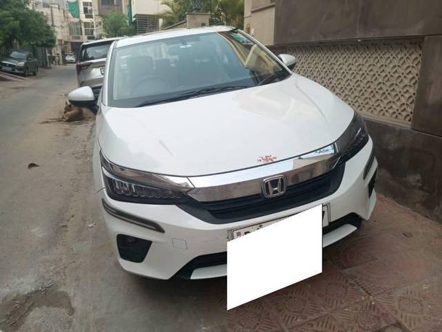 https://images10.gaadi.com/usedcar_image/4578538/original/processed_9d26b844-8b98-4a7c-923f-60e26755200e.jpg?imwidth=6402