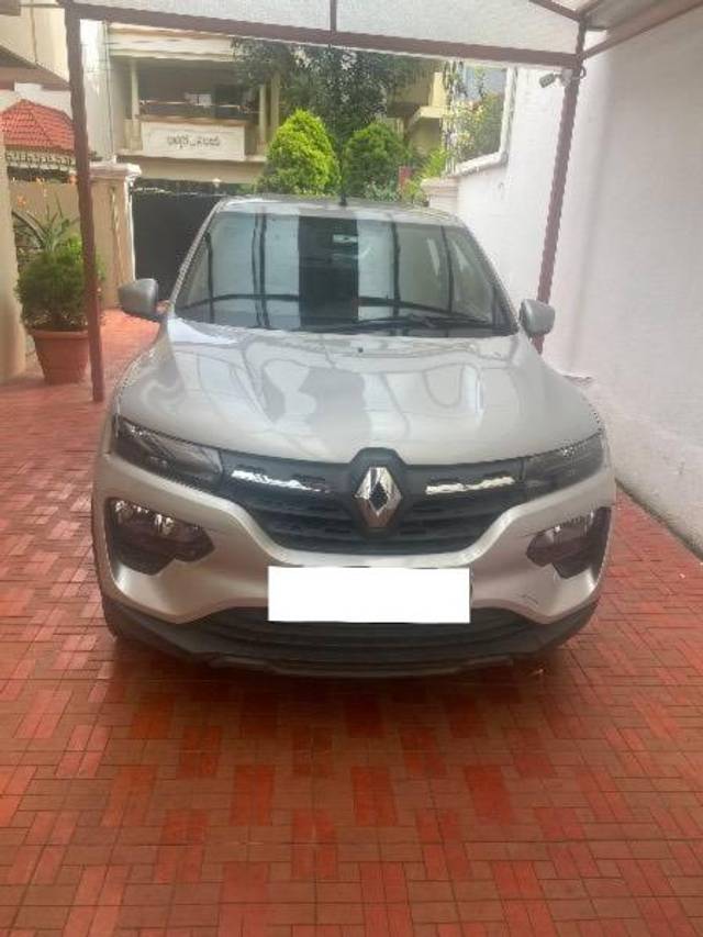 https://images10.gaadi.com/usedcar_image/4578550/original/processed_e547f407-cd7c-4b33-a0bc-7cf85d91e877.jpg?imwidth=6400