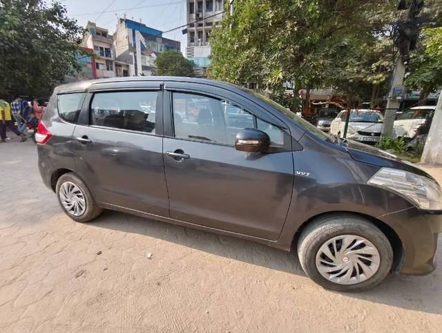 https://images10.gaadi.com/usedcar_image/4578566/original/processed_c2b3047b-29bf-4856-8ae6-84071bad6837.jpg?imwidth=6400