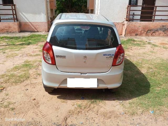 https://images10.gaadi.com/usedcar_image/4578609/original/processed_91750650-23fa-455c-9d0a-cc89d70a0b5f.jpg?imwidth=6402