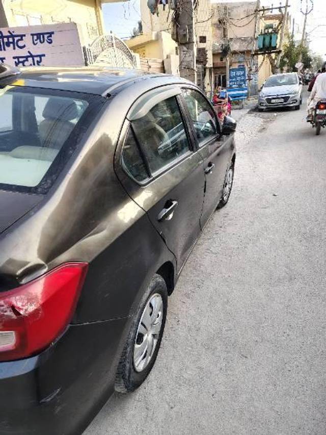 https://images10.gaadi.com/usedcar_image/4578610/original/processed_2197c5d9-5f4f-4999-b0c1-b8db791aa3a1.jpg?imwidth=6401