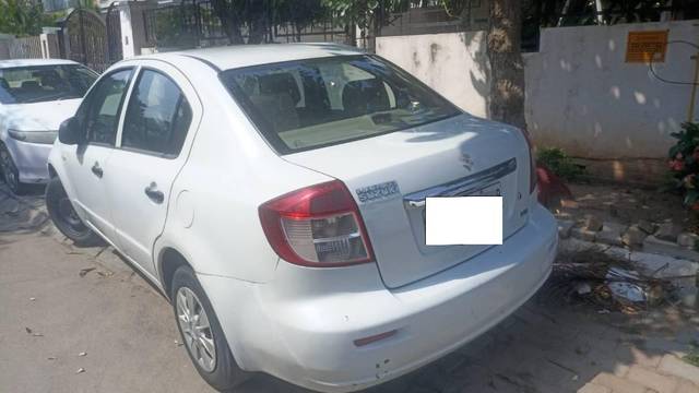 https://images10.gaadi.com/usedcar_image/4578615/original/processed_bf7f323e-e861-4d15-ab49-088a16161171.jpg?imwidth=6401