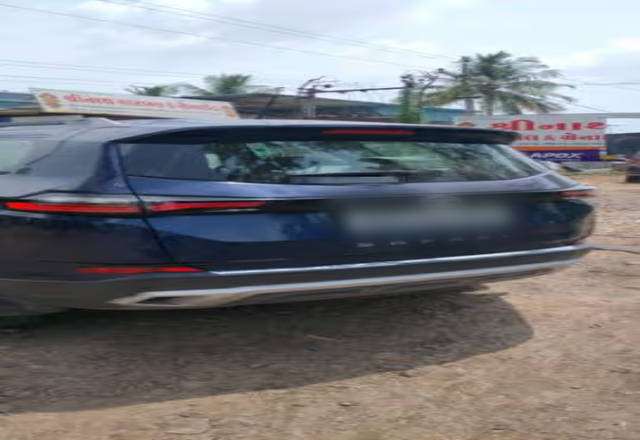 https://images10.gaadi.com/usedcar_image/4578642/original/6c9d753e-a211-42d7-b168-8aff5fdf59f9.?imwidth=6401