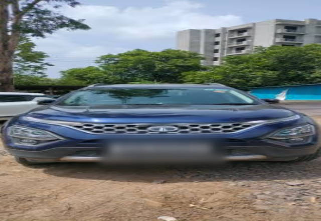 https://images10.gaadi.com/usedcar_image/4578642/original/6d34393a-1cf4-4070-987d-67c1d342fe58.?imwidth=6400