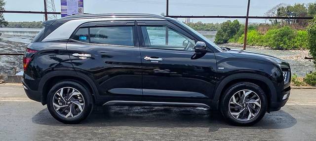 https://images10.gaadi.com/usedcar_image/4578649/original/processed_920298f3634149b007b5e46548e133eb.jpg?imwidth=6401