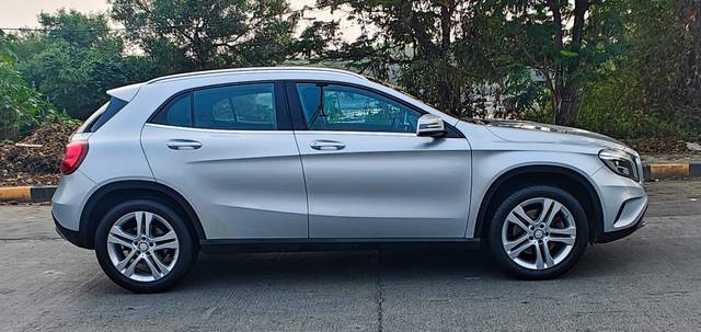 https://images10.gaadi.com/usedcar_image/4578654/original/8a659d3f003525fa3f00b9af52aa4a6f.jpg?imwidth=6401