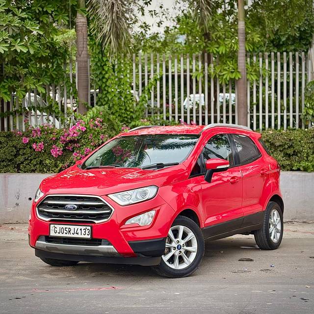 https://images10.gaadi.com/usedcar_image/4578709/original/fd2236cbcd46988ae7ad344a4150c38e.jpg?imwidth=6402