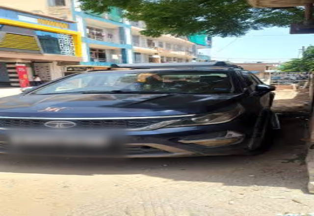 https://images10.gaadi.com/usedcar_image/4578729/original/a411aaa8-fae2-4e8a-8925-e51301f863af.?imwidth=6400