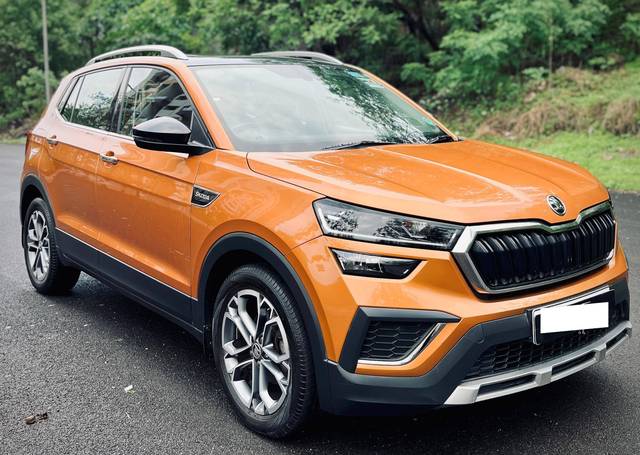 https://images10.gaadi.com/usedcar_image/4578730/original/processed_2ddd30189f7aebb977907a9fdc6f5fcf.jpeg?imwidth=6400