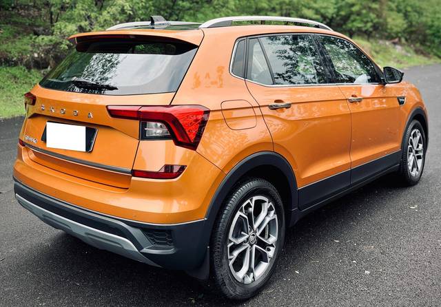 https://images10.gaadi.com/usedcar_image/4578730/original/processed_7f83a009545c6dc634f1e8a9f9887159.jpeg?imwidth=6402