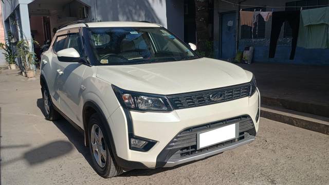 https://images10.gaadi.com/usedcar_image/4578744/original/processed_aaf9a937c89c237188f38049c6ed82b6.jpg?imwidth=6400
