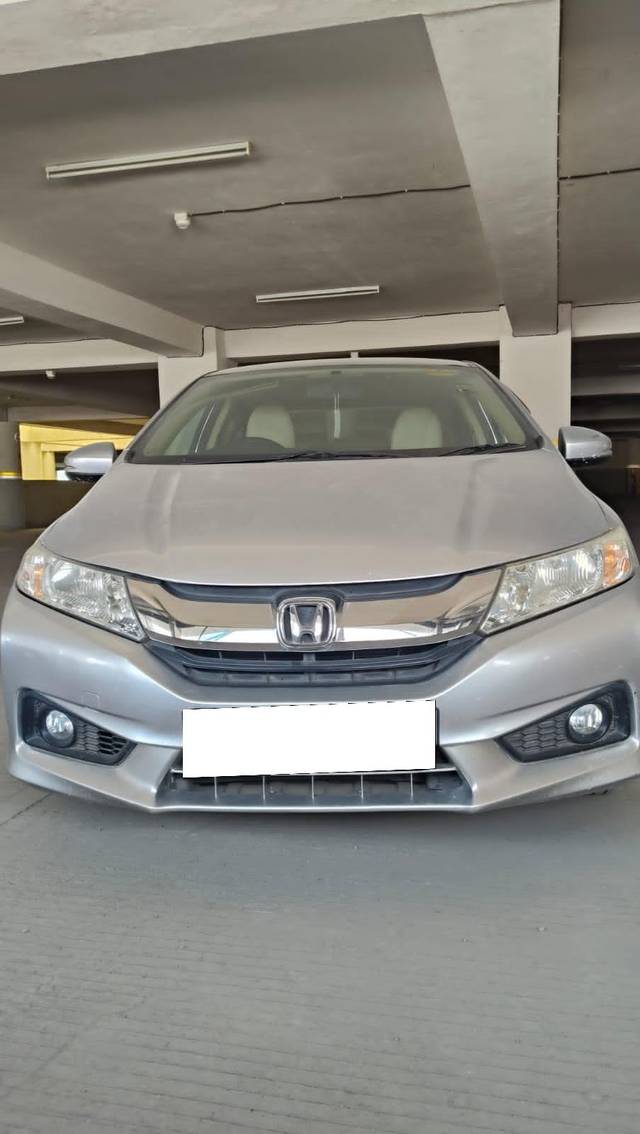https://images10.gaadi.com/usedcar_image/4578759/original/processed_6b8a0589c4294b60cf757a8e20395900.jpg?imwidth=6400