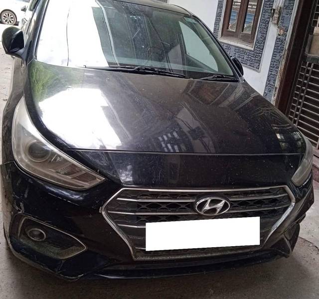 https://images10.gaadi.com/usedcar_image/4578816/original/processed_4e4bc2b8-4c89-4a23-aa54-658668f6590b.jpg?imwidth=6400