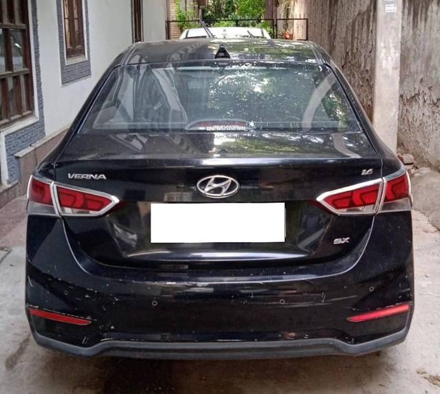 https://images10.gaadi.com/usedcar_image/4578816/original/processed_84aa653c-ff14-40fc-8d62-cf878191ba9a.jpg?imwidth=6401