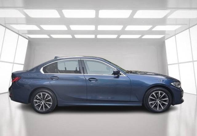 https://images10.gaadi.com/usedcar_image/4578820/original/d5cd7601cd052d63ec8e8886fe1aac59.jpeg?imwidth=6401