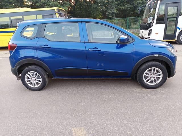 https://images10.gaadi.com/usedcar_image/4578863/original/processed_dd72da99960c9850220f7a77afd872fe.jpg?imwidth=6401