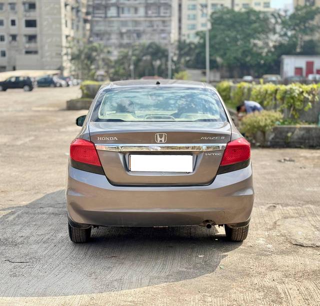 https://images10.gaadi.com/usedcar_image/4578869/original/processed_20986351fd665412652815a15edfc2a6.jpg?imwidth=6401