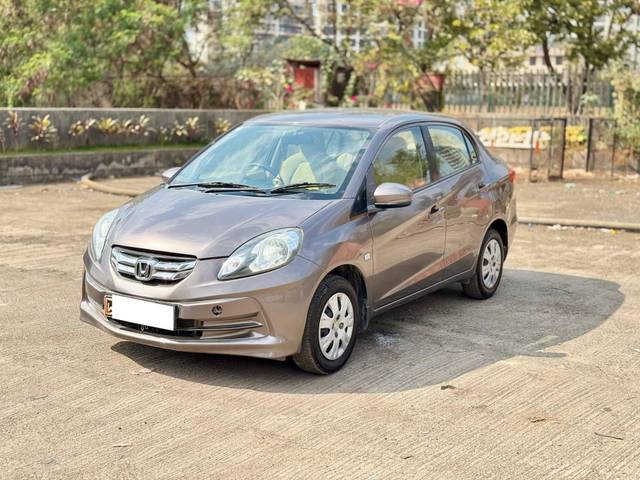 https://images10.gaadi.com/usedcar_image/4578869/original/processed_7be4df1a12c70d348fb9c9f807b314c5.jpg?imwidth=6400
