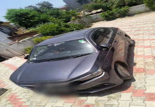 https://images10.gaadi.com/usedcar_image/4578883/original/0bf72603-8964-4c68-a1ba-d4e7156e921f.?imwidth=6402